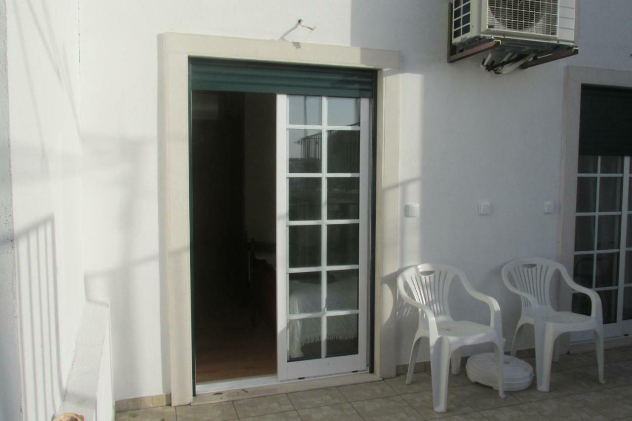 Hotel Residencial Marialva Park Corroios Exterior foto